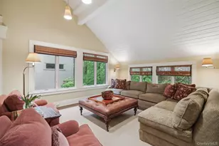 17 Eastwoods Rd, Pound Ridge, NY 10576 - Photo 7