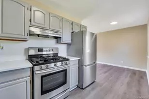 941 Provost Ave, Bellport, NY 11713 - Photo 17