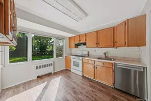 41 Brand Dr, Huntington, NY 11743 - Photo 9