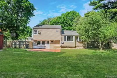41 Brand Drive, Huntington, NY 11743 - Photo 27