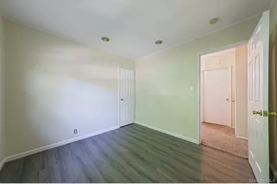 41 Brand Drive, Huntington, NY 11743 - Photo 15