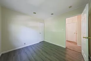 41 Brand Dr, Huntington, NY 11743 - Photo 15