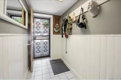 1210 Lakewood Place, Bronx, NY 10461 - Photo 15