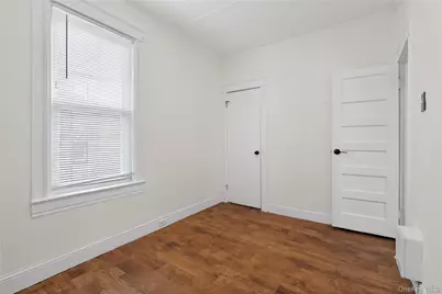 117 Greenvale Avenue, Yonkers, NY 10703 - Photo 15
