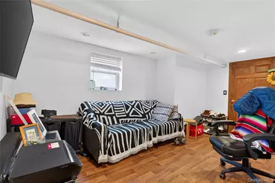 117 Greenvale Avenue, Yonkers, NY 10703 - Photo 33