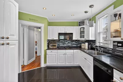117 Greenvale Avenue, Yonkers, NY 10703 - Photo 19