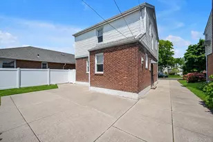 163-14 25th Dr, Flushing, NY 11358 - Photo 19