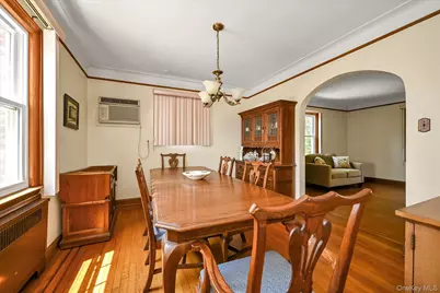 163-14 25th Drive, Flushing, NY 11358 - Photo 5
