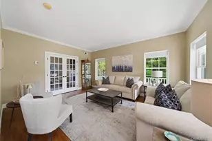 19 Sweetgum Ln, Miller Place, NY 11764 - Photo 21