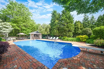 19 Sweetgum Lane, Miller Place, NY 11764 - Photo 13