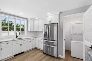 11 Park Ave, Babylon, NY 11702 - Photo 3