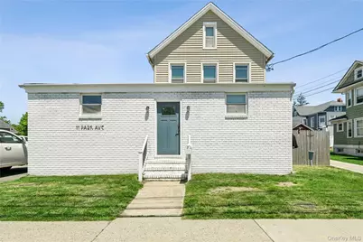 11 Park Avenue #1A, Babylon, NY 11702 - Photo 1