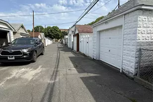 78-36 75th St, Glendale, NY 11385 - Photo 25