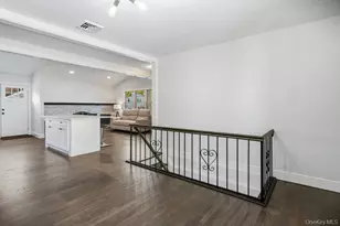 165 Livingston Ave, Babylon, NY 11702 - Photo 17