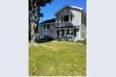 577 Oak Avenue, Bohemia, NY 11716 - Photo 1