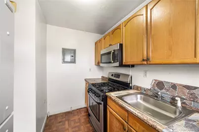 225-08 Stronghurst Avenue #Upper, Queens Village, NY 11427 - Photo 13