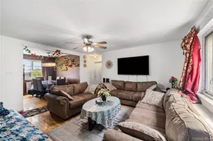 225-08 Stronghurst Ave, Queens Village, NY 11427 - Photo 11