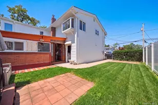 58 Oakridge Dr, Bay Shore, NY 11706 - Photo 5
