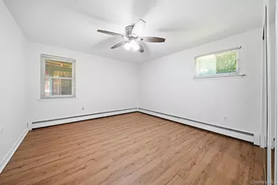 58 Oakridge Drive, Bay Shore, NY 11706 - Photo 27