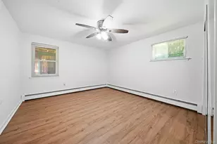 58 Oakridge Dr, Bay Shore, NY 11706 - Photo 27
