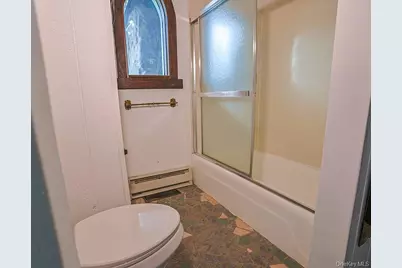 378 Broadway #1, Ulster Park, NY 12487 - Photo 17
