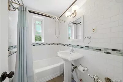 2080 Barnes Avenue Barnes Avenue #3B, Bronx, NY 10462 - Photo 13