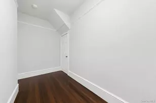 33 Manitou Ave, Poughkeepsie, NY 12601 - Photo 5