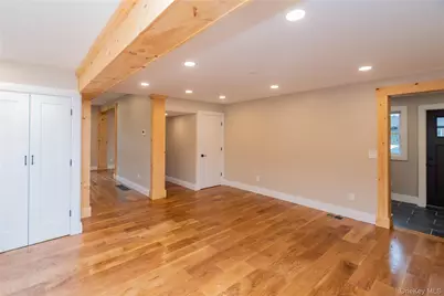 4407 Albany Post Road, Hyde Park, NY 12538 - Photo 15