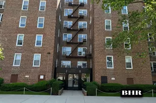 2461 E 29th St, Brooklyn, NY 11235 - Photo 1