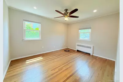 8 E Gate, Plainview, NY 11803 - Photo 7