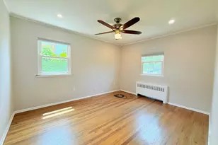 8 E Gate, Plainview, NY 11803 - Photo 7