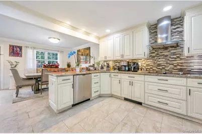 55 Prospect Avenue, Brentwood, NY 11717 - Photo 3