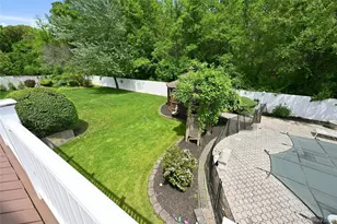12 Phillips Ln, Lake Grove, NY 11755 - Photo 33
