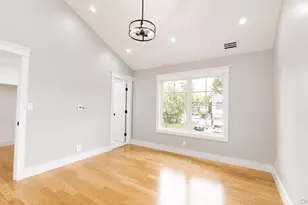 26 Kingston Ave, Hicksville, NY 11801 - Photo 19
