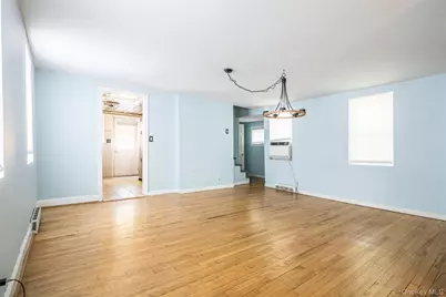 33 Port Washington Road, Sound Beach, NY 11789 - Photo 5