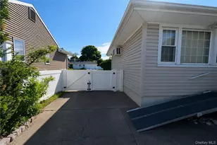 1108 McDonald Ave, Wantagh, NY 11793 - Photo 23