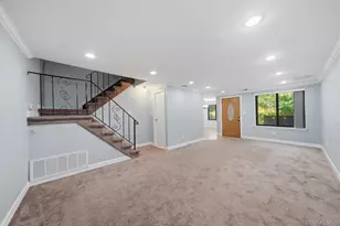 140 Golf Ln, Medford, NY 11763 - Photo 5