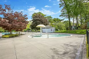 140 Golf Ln, Medford, NY 11763 - Photo 35
