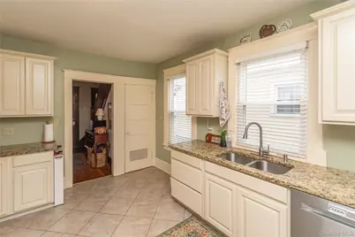 17 Streit Avenue, Poughkeepsie, NY 12603 - Photo 9