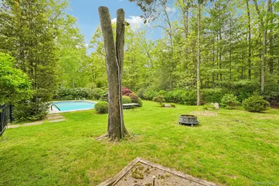 27 Cat Ridge Road, North Salem, NY 10560 - Photo 9