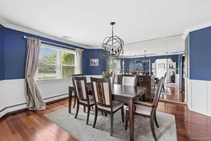 9 Dove Ln, Bay Shore, NY 11706 - Photo 7
