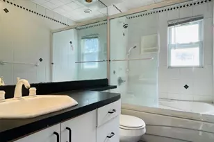 5 Eaton Rd, Syosset, NY 11791 - Photo 17