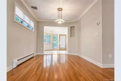 5 Eaton Road, Syosset, NY 11791 - Photo 5