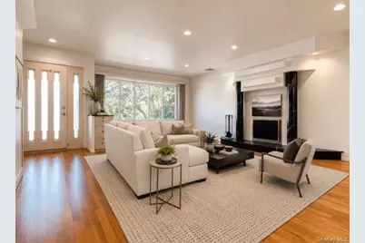 5 Eaton Road, Syosset, NY 11791 - Photo 7