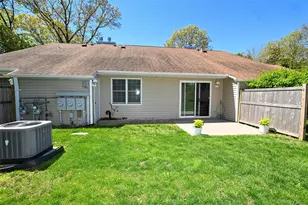 347 Oakwood Ave, Bayport, NY 11705 - Photo 15
