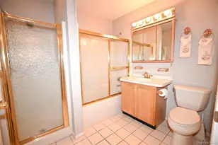 347 Oakwood Ave, Bayport, NY 11705 - Photo 11