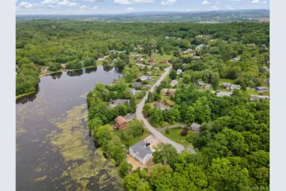 86 Shore Boulevard, Slate Hill, NY 10973 - Photo 9