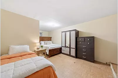 175 Candlewood Road, Bay Shore, NY 11706 - Photo 23