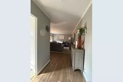 55 Tulip Avenue #B5-5, Floral Park, NY 11001 - Photo 3