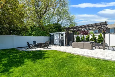 418 Bay 6th Street, West Islip, NY 11795 - Photo 31